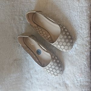 Nicole Nedith Wide sport suede little stone studded flat women size 7 W